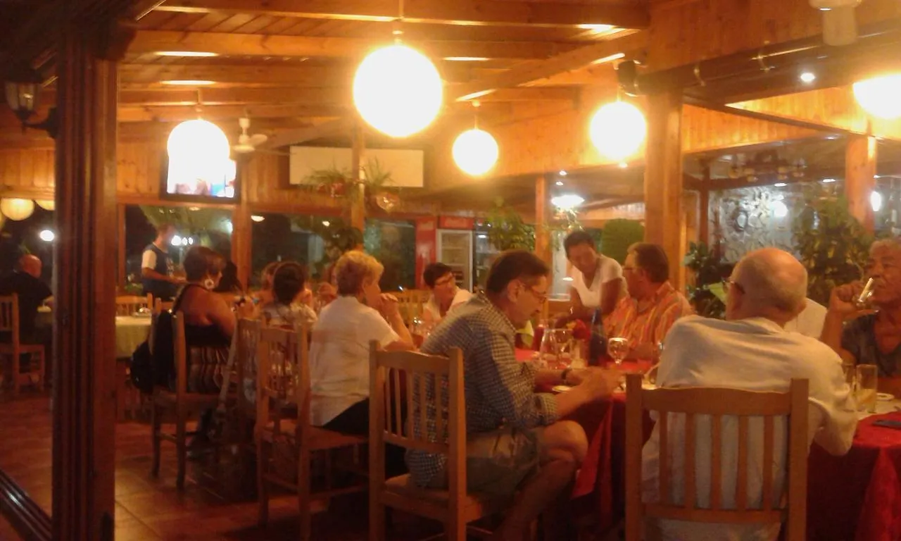 Hotel Ramosaco, Radhime, Vlore