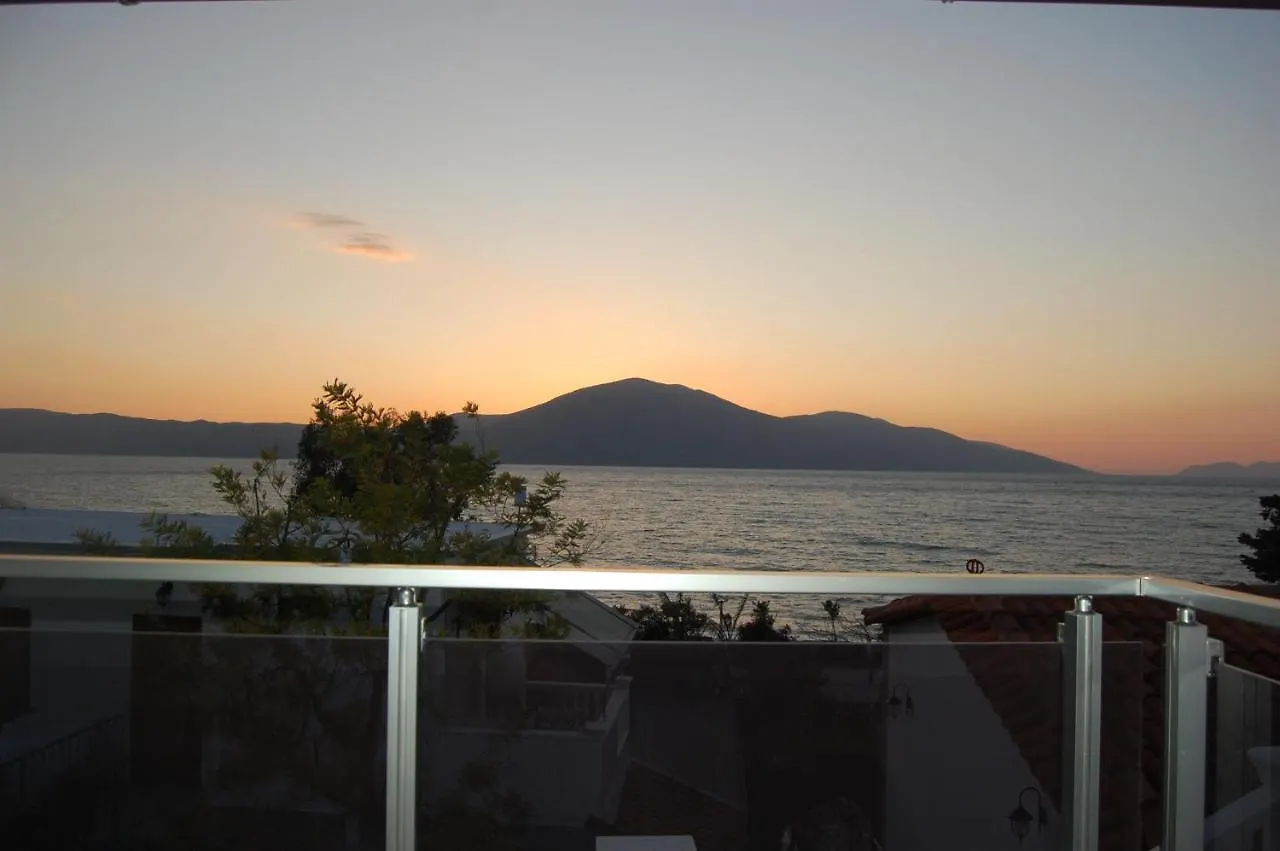 Hotel Ramosaco Radhimë