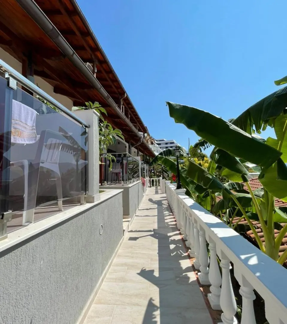 Hotel Ramosaco Radhimë